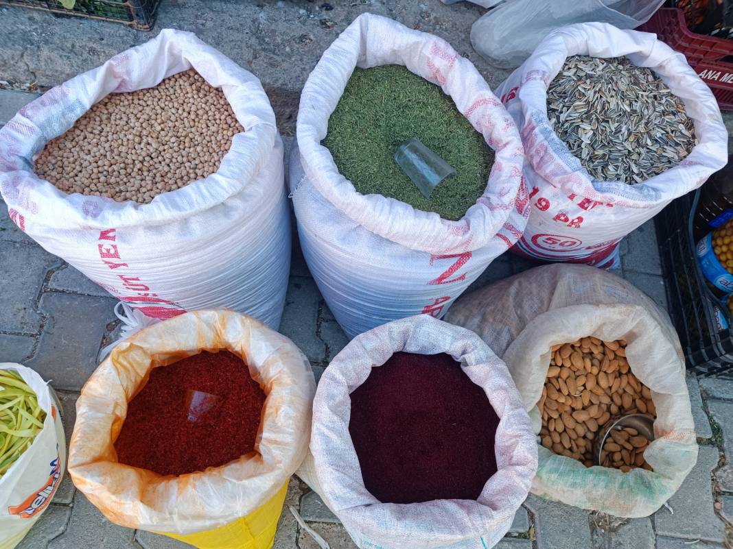 Konya’nın yüzde 100 yerli pazarı 23